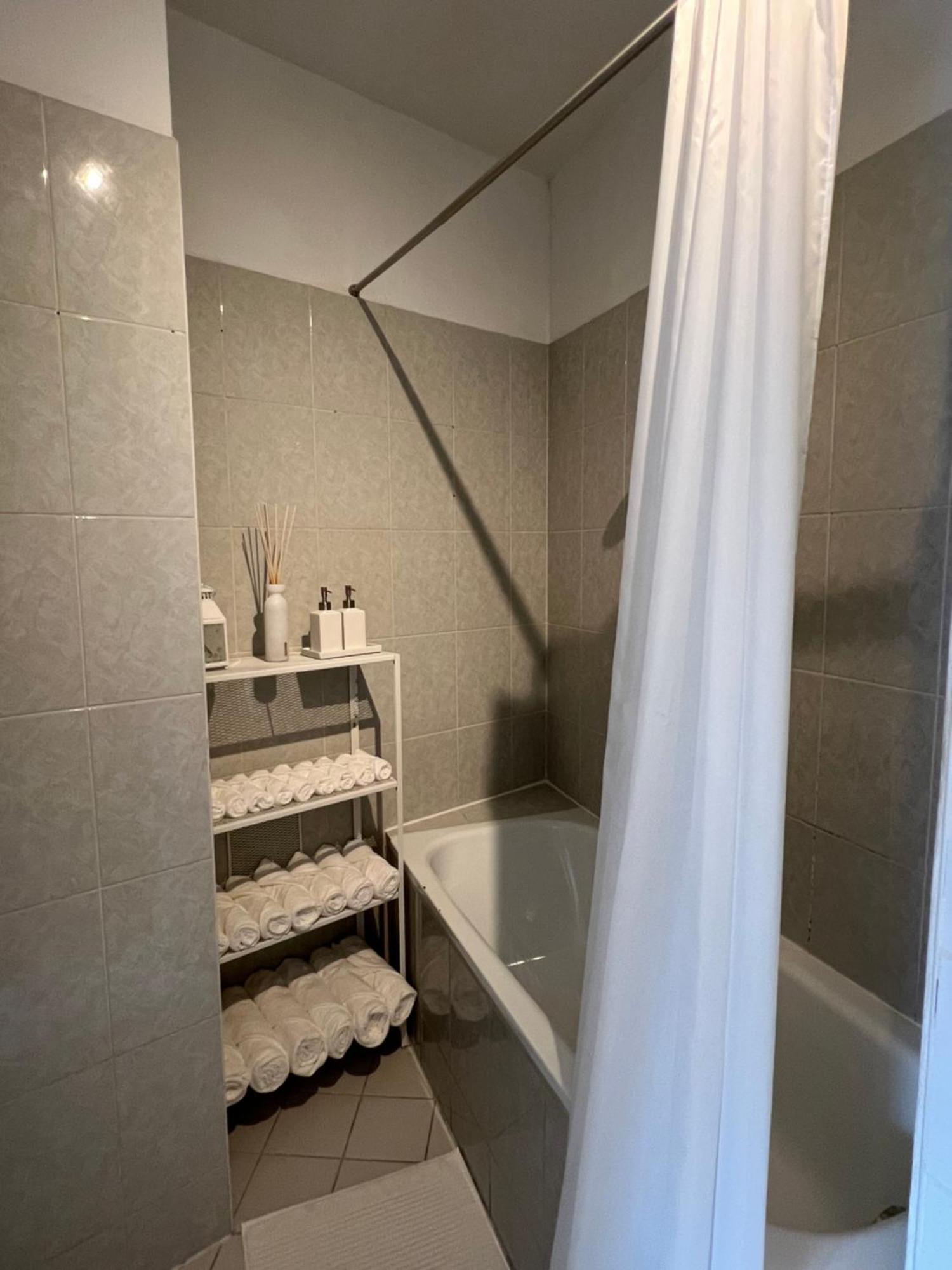 Appartement Lumineux Dans Un Quartier Anime Brüksel Dış mekan fotoğraf